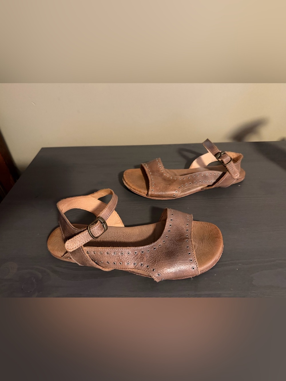 Bed Stu Auburn Brown Leather Buckle Sandals - Picture 2 of 8
